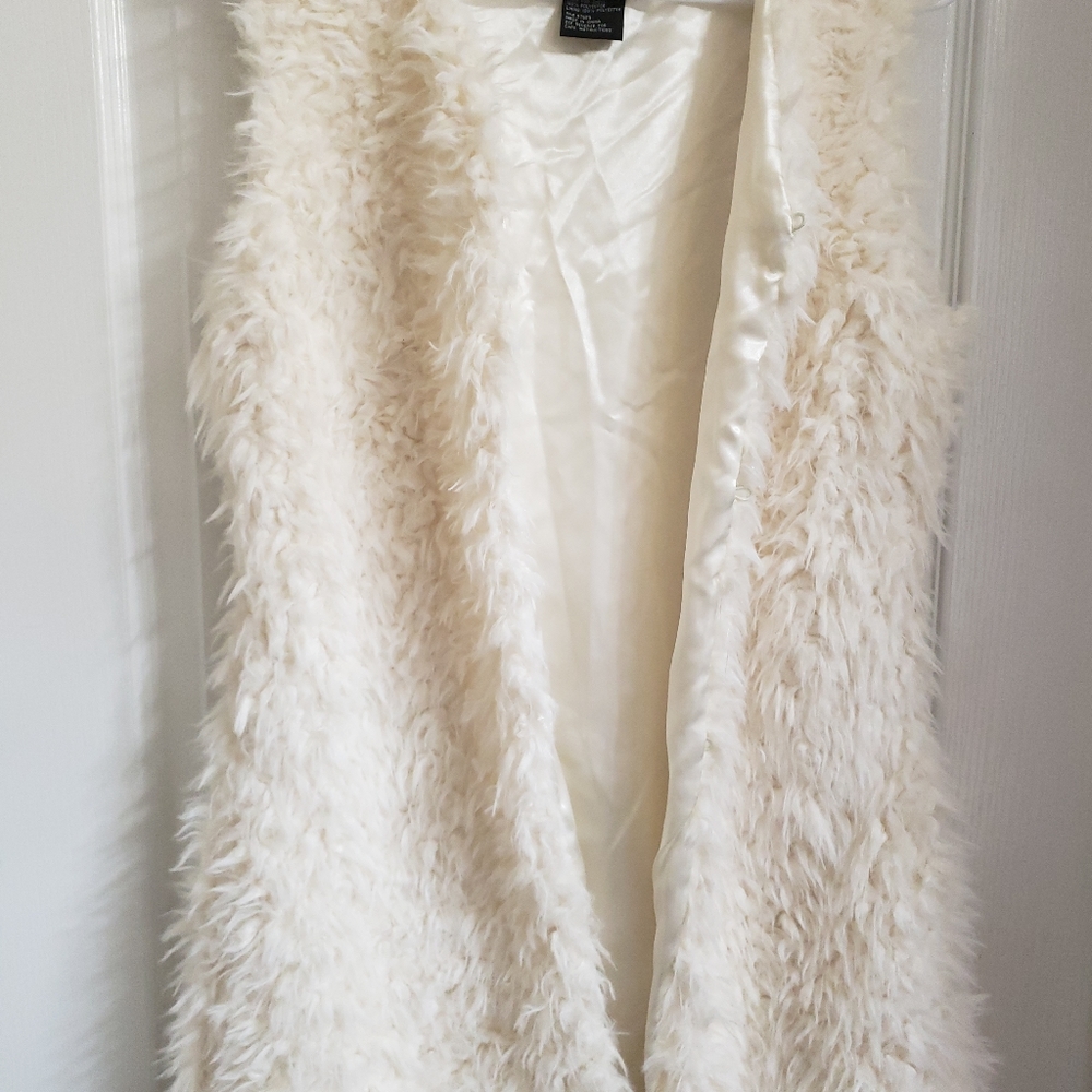 Long Vest - Picture 3 of 5